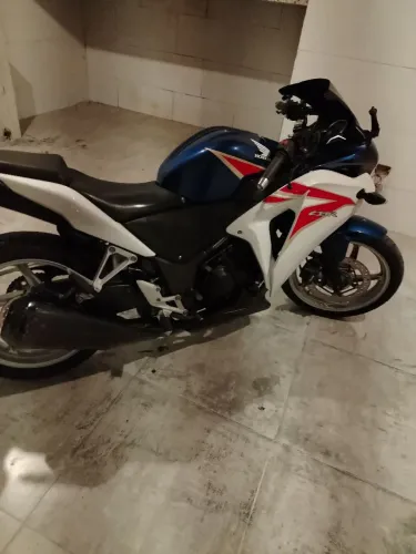 Cbr 250r