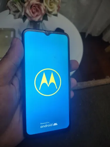 Motorola G8 Power Lite