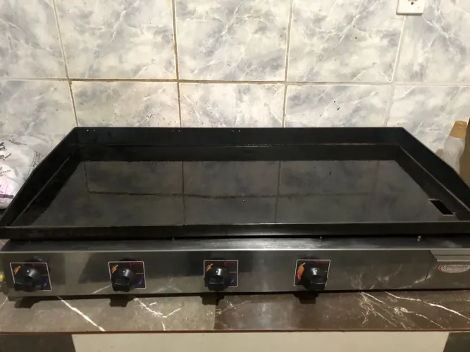 CHAPA PROFISSIONAL A GÁS - 2 MESES DE USO