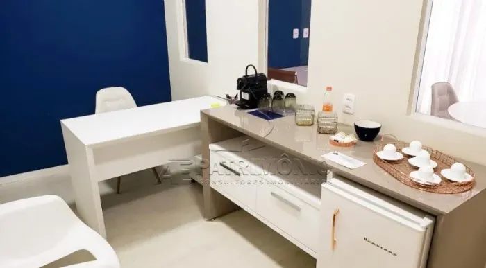 Sala comercial com 46 m² CEESP
