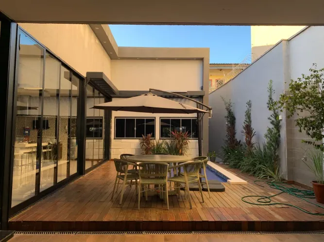 Casa Setor Leste Vila Nova - 300m²