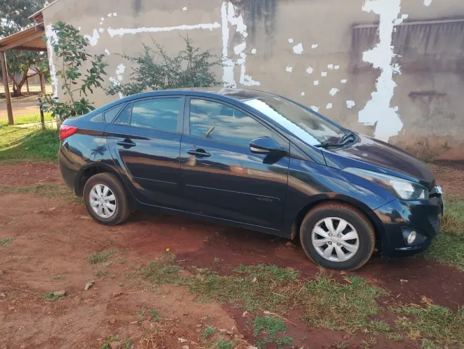 Hyundai HB20S C.style/c.plus1.6 Flex 16V Aut. 4P 2014