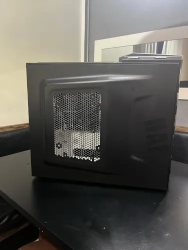 Gabinete Cooler Master HAF 922.
