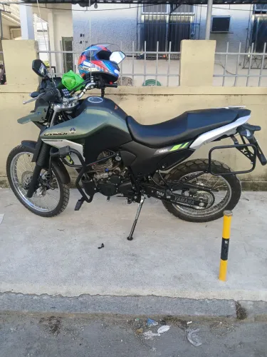 Moto para retirar peças semi nova xtz lander 250 2025 