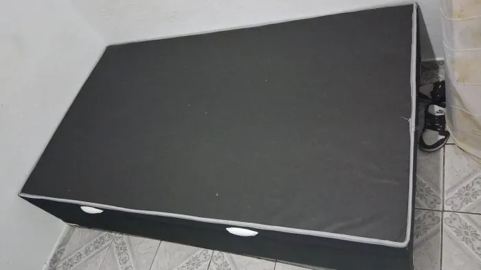 Vendo baú para cama