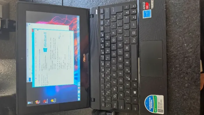 Netbook Asus X102BA - 10 polegadas