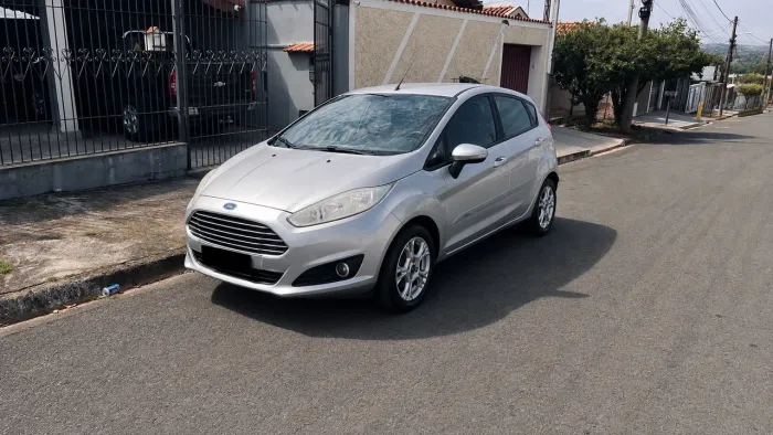 Ford Fiesta 1.6 16V Flex Mec. 5P 2014