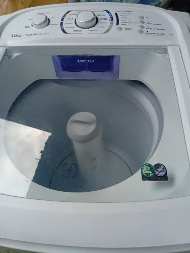 Máquina de lavar roupa Electrolux 15kg funcionando perfeitamente ótima máquina