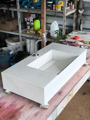 Pias de banheiro a pronta entrega e sob medida