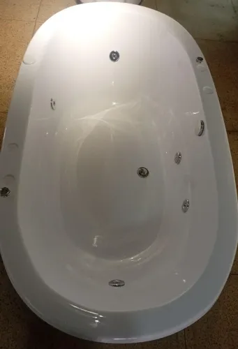 Banheira de hidromassagem