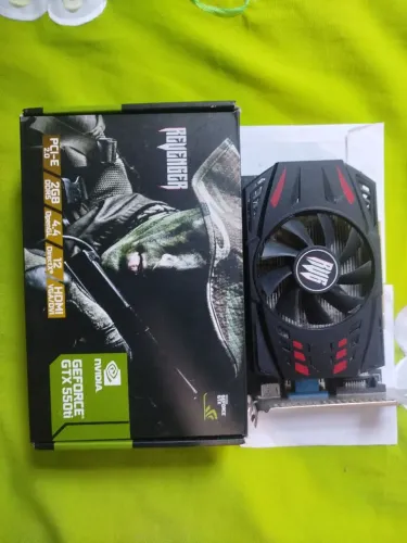 Placa de Vídeo Nvidia GTX 550 Ti 2GB DDR5 128bits Full HD PCIe