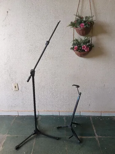 Pedestal e Suporte para Violão 