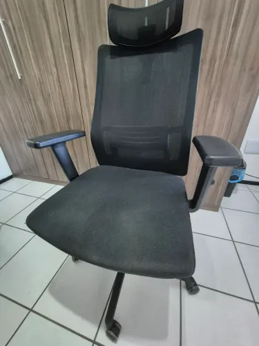 Cadeira Ergonomica para Escritório - apoio de braço e cabeça