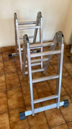 Escada de alumínio multifuncional articulada 12 degraus