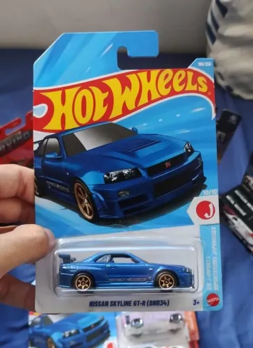 Nissan r34 hot wheels 