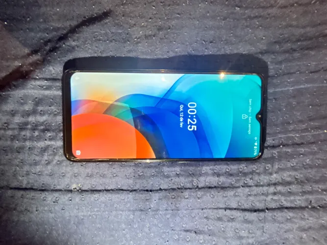Celular moto E 7 novo 