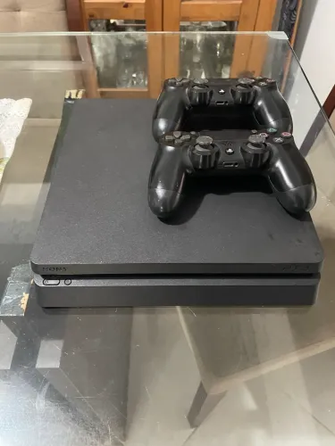 Vendo Ps4 dois controles
