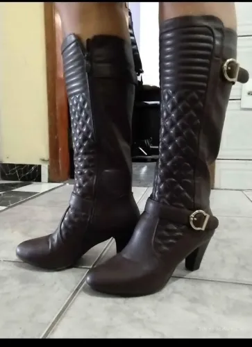 Bota marrom salto alto