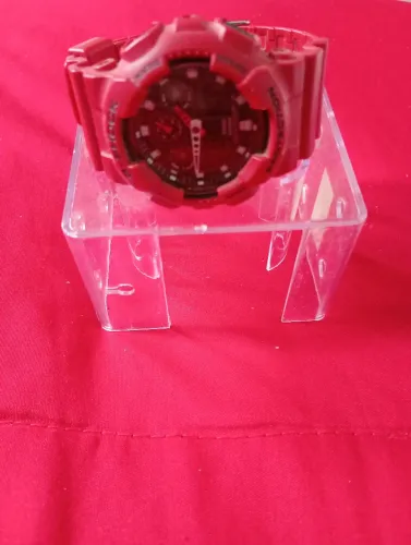 Relógio Casio G-SHOCK vermelho