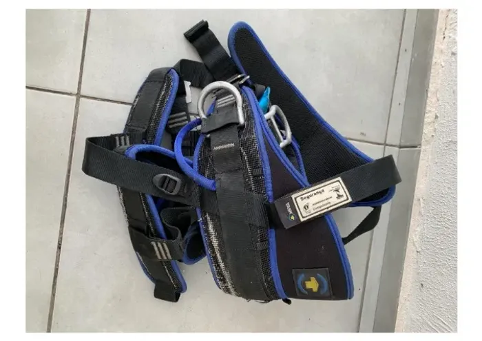 Cinto de segurança tipo paraquedista