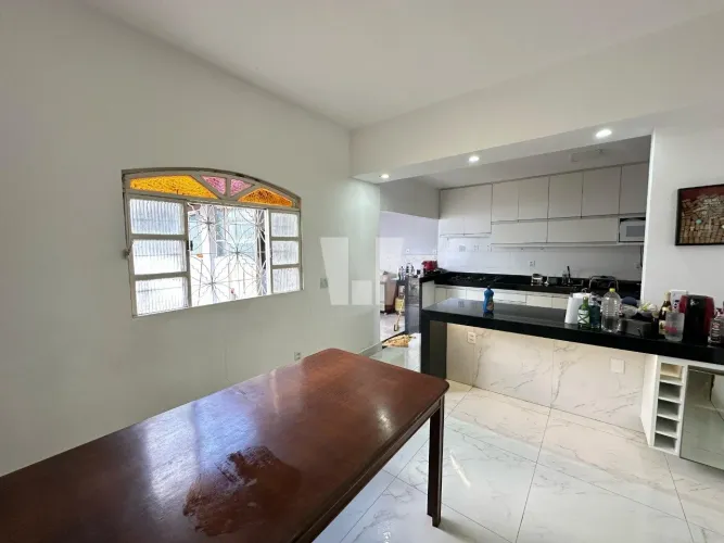 Casa térrea de esquina no Pindorama