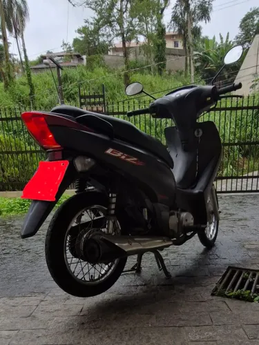 Honda Biz 125 2015 - Excelente Estado - 40 Mil Km - Econômica e Conservada