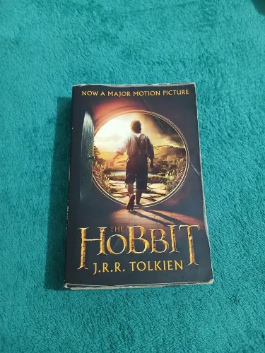 The Hobbit - J.R.R. Tolkien (Original em inglês)
