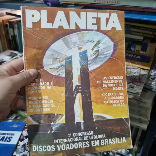 Planeta Revista Disco Voadores em Brasília