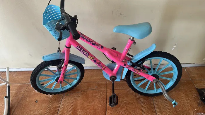 Bicicleta infantil menina