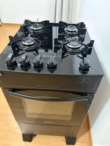 Vendo fogão seminovo apenas 10 meses de uso 