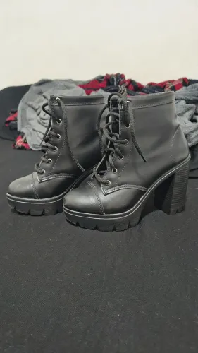 Bota N34 Novíssima!