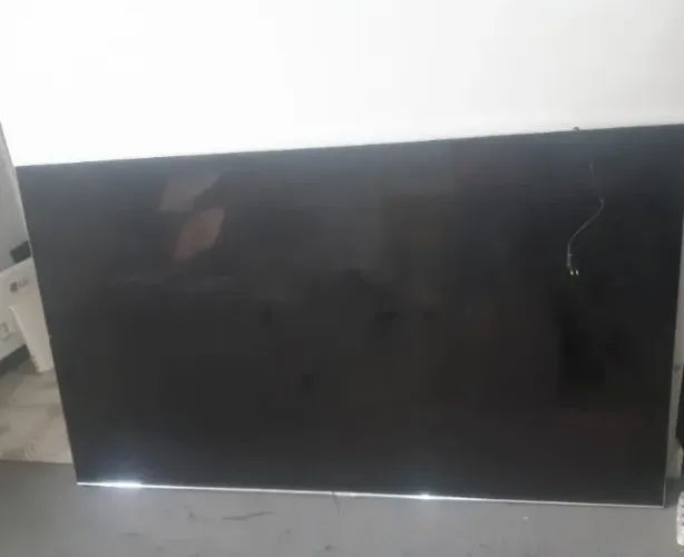 TV Hisense 75 parou de ligar