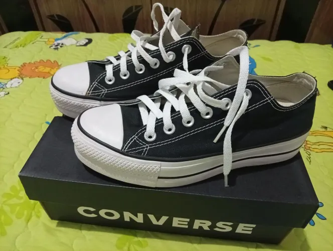 Tênis Converse ALL Star plataforma N?36 forma grande.