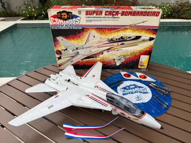 Comandos em Ação Estrela Super Caça-Bombardeiro - 1986