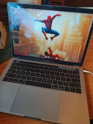 MACBOOK PRO 2018 512GB