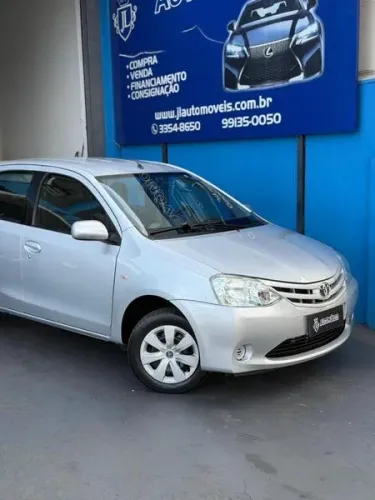 Toyota Etios XS 1.3 Flex 16V 5P Mec. 2013