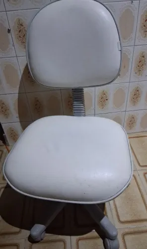 Vendo cadeira giratória
