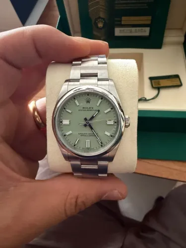 Rolex oyster perpetual pistache
