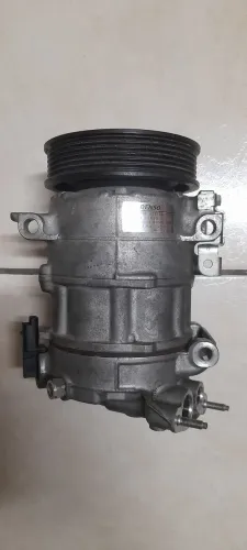 Compressor p ar condicionado do Citroën C4 Pallas