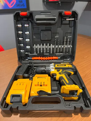 Parafusadeira/Furadeira 48V 2 Baterias com Maleta e acessórios ? Produto novo, pronta ent