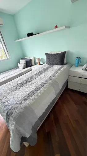 Cama de 2025 solteirão base box com baú com colchão