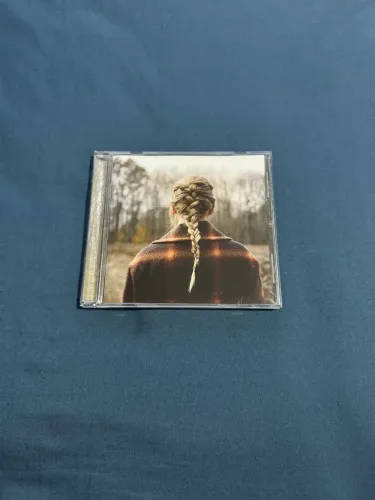 CD Taylor Swift evermore importado