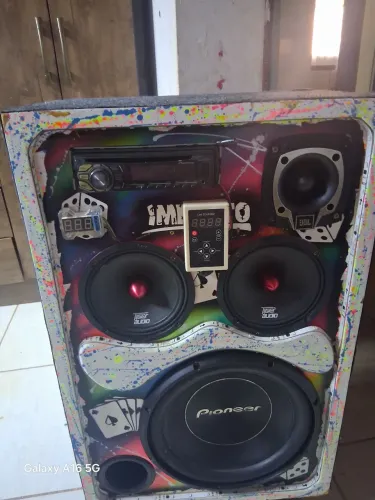 Vendo uma caixa residencial