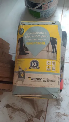 Vendo Argamassa 3 pacotes de 20kg