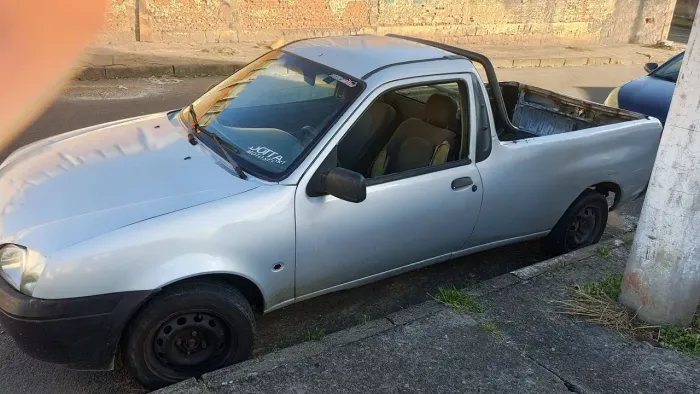 Ford Courier 1.6 L/ 1.6 Flex 2012