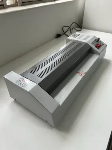 Plastificadora Laminadora Poliseladora A3/a4/a5/a6 Mazzilli 
