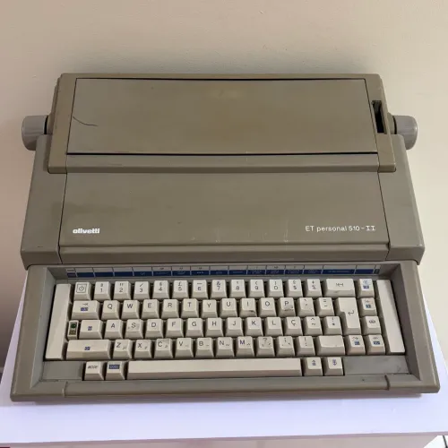 Máquina de Escrever Olivetti ET Personal 510 II Vintage Retrô