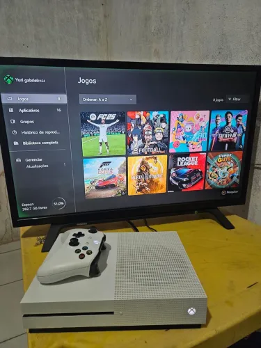 Tv semp 32 polegadas e Xbox One S 1TB