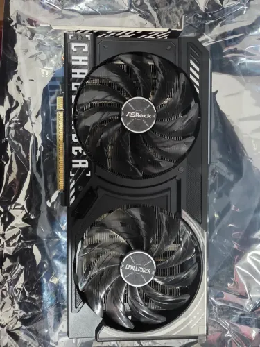 Placa de vídeo AsRock RX 9060 Xt CL 16GB challenger