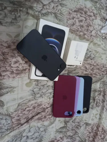 Iphone 16e 256gb(96% bateria)